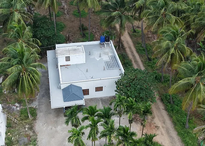 2Bhk White House Near Isha By Shivalaya Stays